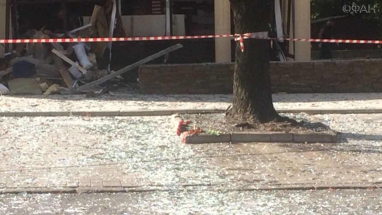 убитый глава днр. убитый глава днр. памяти александра захарченко. убитый глава днр. александр захарченко кафе сепар.