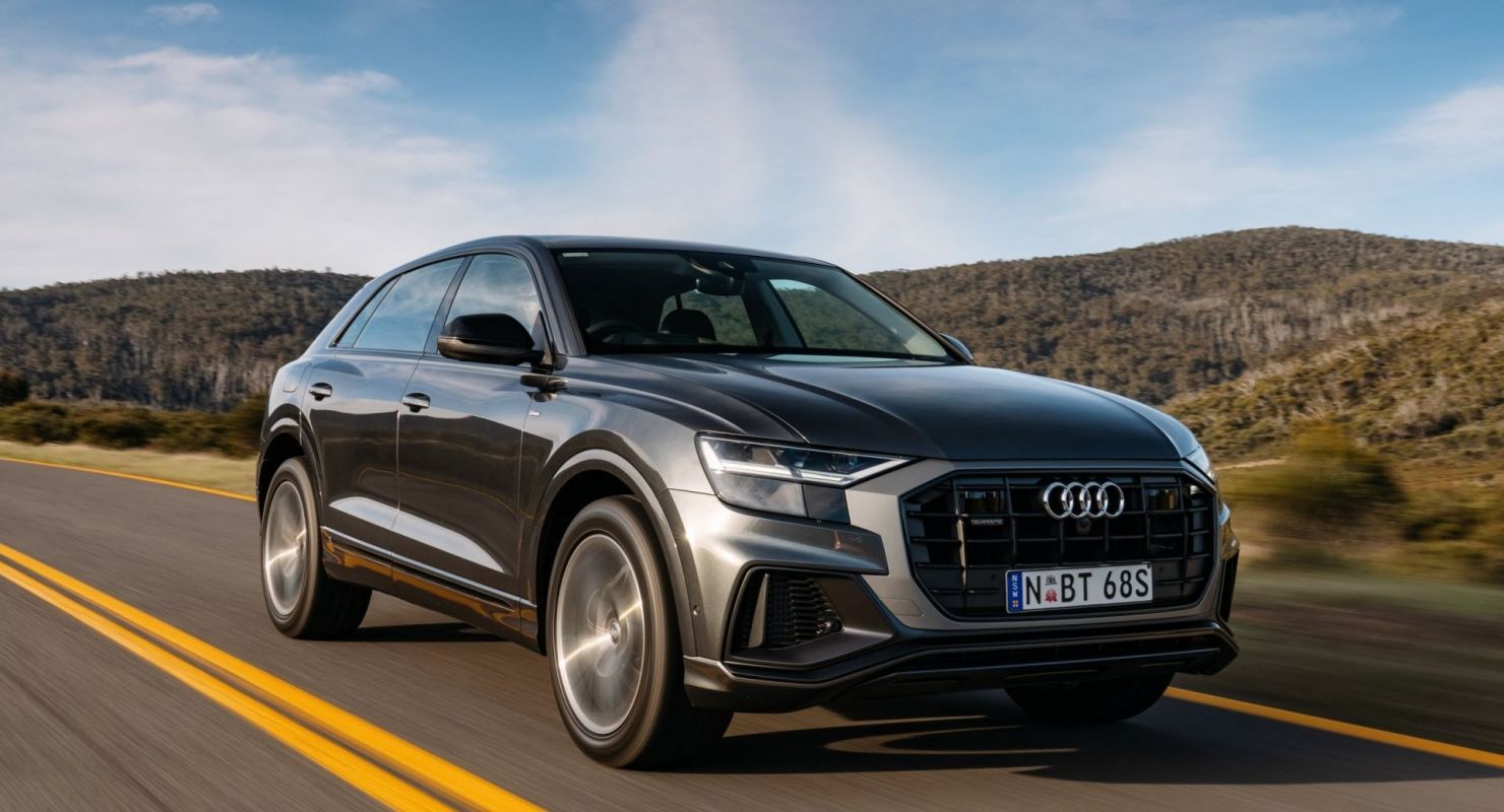 Мощный кроссовер Audi SQ8