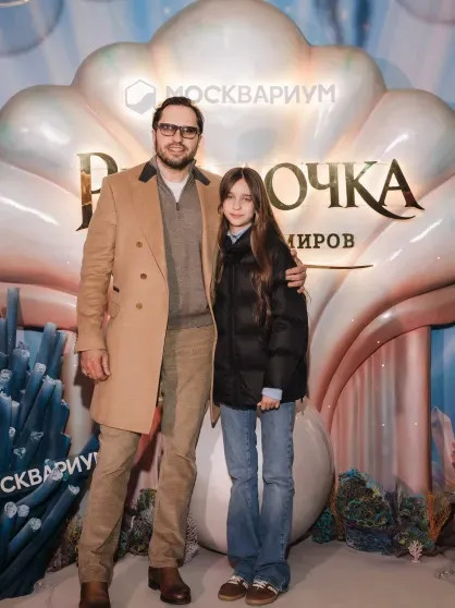 Алекса, Юлианна Караулова, Дарья Мельникова и Лиза Моряк с детьми посетили премьеру шоу в 