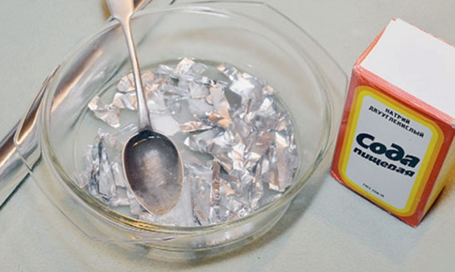 Как почистить серебряную цепочку