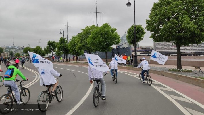 Движение «Петербург – город перемен!» поучаствовало в велопараде, посвященном Дню города