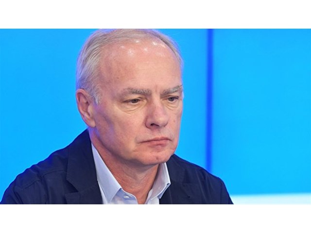 «Украинское досье»: Зеленского к реальной власти не допустят, страну ждут смута и олигархические войны украина