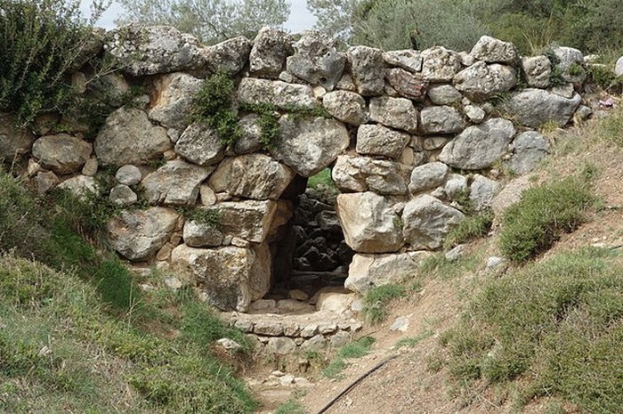 Arkadiko Bridge.