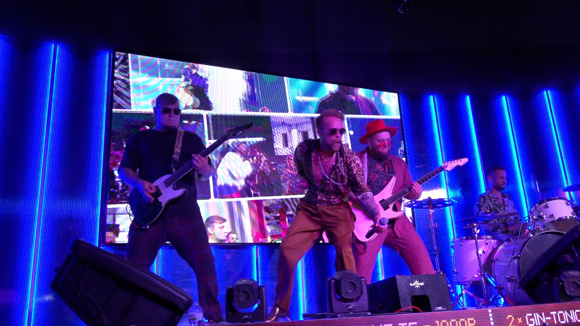 Кто победил в битве «поп» и «рок» кланов российского шоу-бизнеса? Видео,Репортажи,ФАН-ТВ