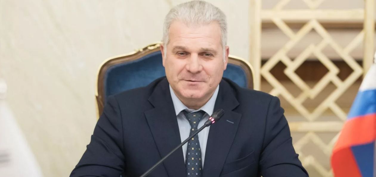 Голов сенатор. Голов сенатор. Сенатор афанасов михаил александрович. Голов сенатор. Охранник матвиенко геннадий иванович.