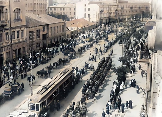 Киев, польские войска входят в город, 8 мая 1920 г