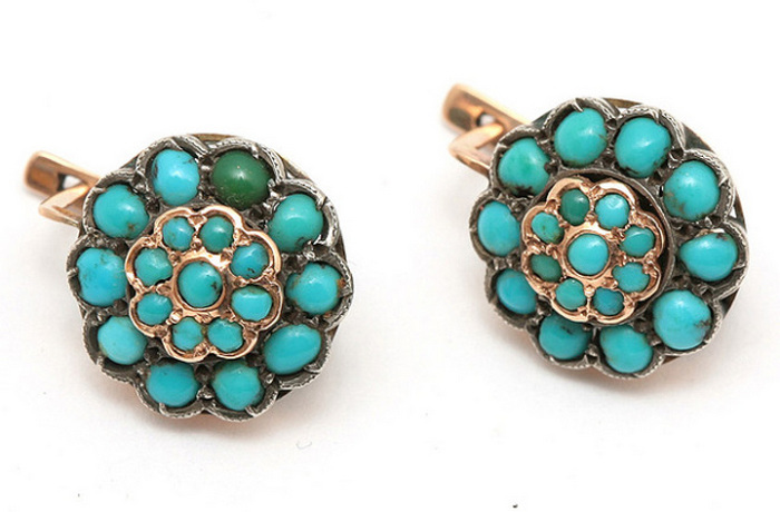 Что было в черной косметичке Людмилы Зыкиной, которую певица везде носила с собой звезда