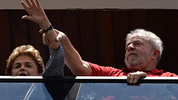 Бывший президент Бразилии Луис Инасиу Лула да Силва и действующий президент Бразилии Дилма Русеф