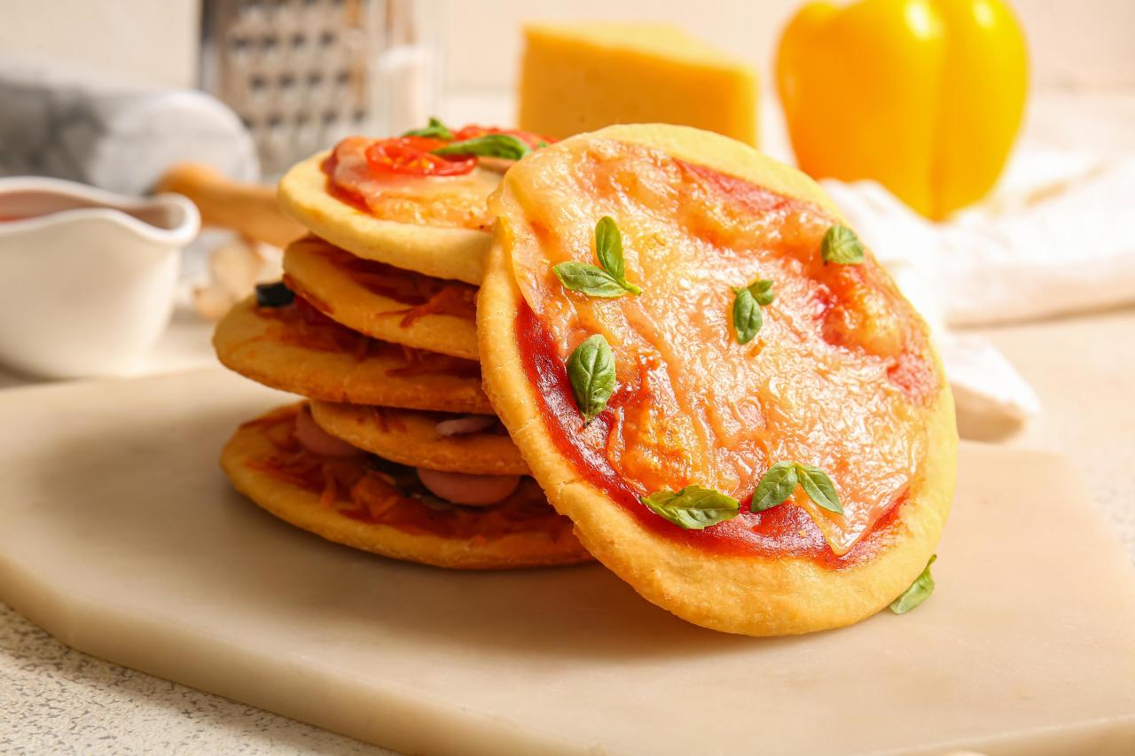 Пицца как в школьной столовой: быстрый рецепт той самой мини-пиццы, которую так любят дети чтобы, тесто, можно, школьной, пленкой, полотенцем, накрыть, минут, нужно, убрать, пиццы, пищевой, подошло, начинку, затем, реакция, томатный, порций, холодильнике, пиццу