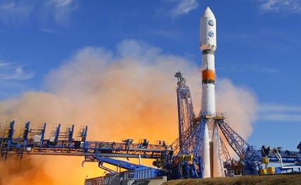 На фото: во время запуска спутника "Тундра " ракетой-носителем "Союз-2.1б" с космодрома Плесецк