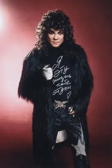 Шуба, цепи и кожаные брюки: Филипп Киркоров снялся для модного бренда philipp kirkorov,алесь кафельников,Виктория Шелягова,москвичка,журнал,Филипп Киркоров