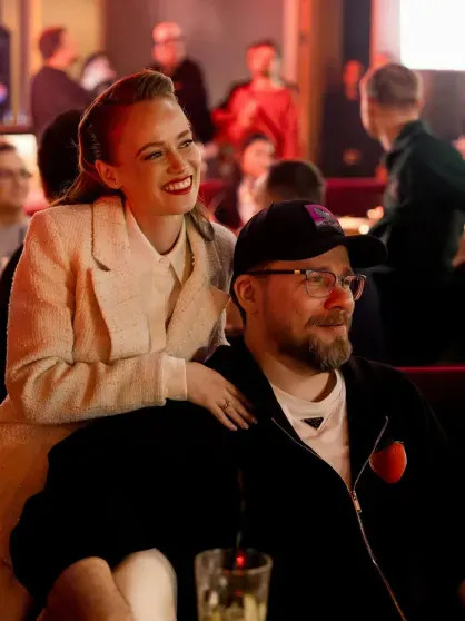 Гости из Comedy Club и торт в виде собаки: Катерина Ковальчук устроила вечеринку-сюрприз для мужа Гарика Харламова в честь его 45-летия Харламов, Гарика, Катерина, КовальчукГарик, рождения, Ковальчук, Гарик, именинника, юморист, Кравец, Марина, женат, Асмус, которой, ягодка, опять, Дорохов, устроила, ХарламовГарик, КовальчукСёстры