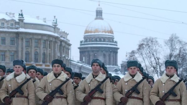 «На подводной лодочке с атомным моторчиком»: о чем поют в Исаакиевском соборе