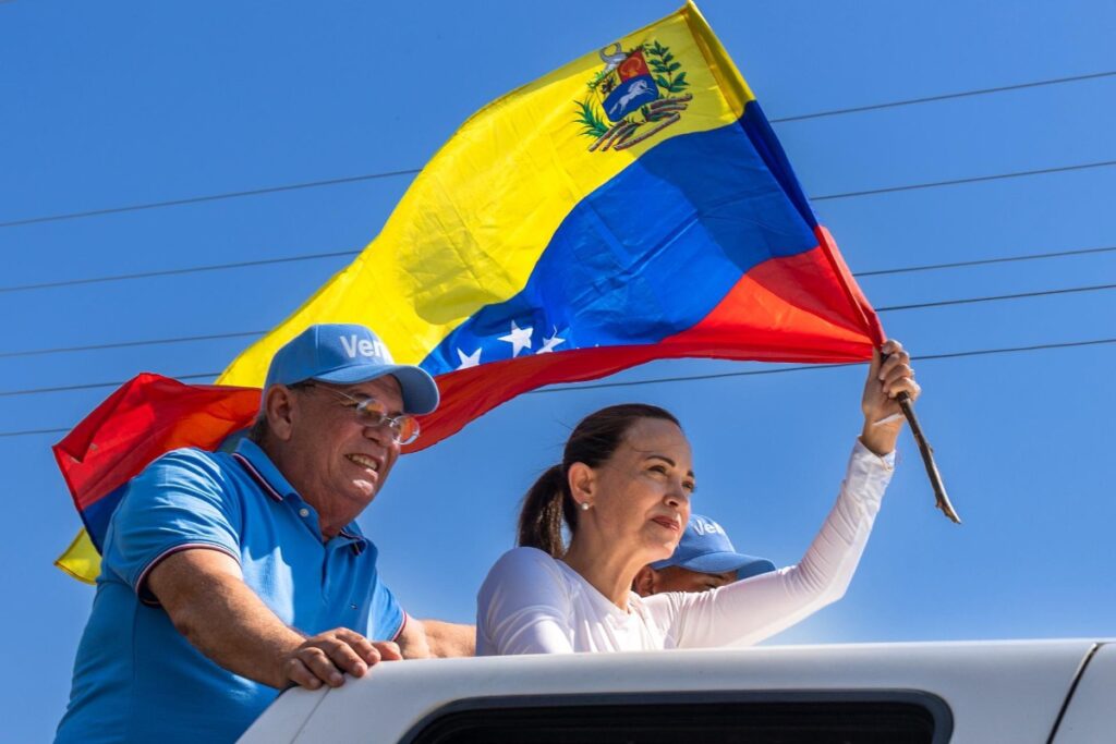 Лидер оппозиции Венесуэлы предложила отдать Трампу свою Нобелевку