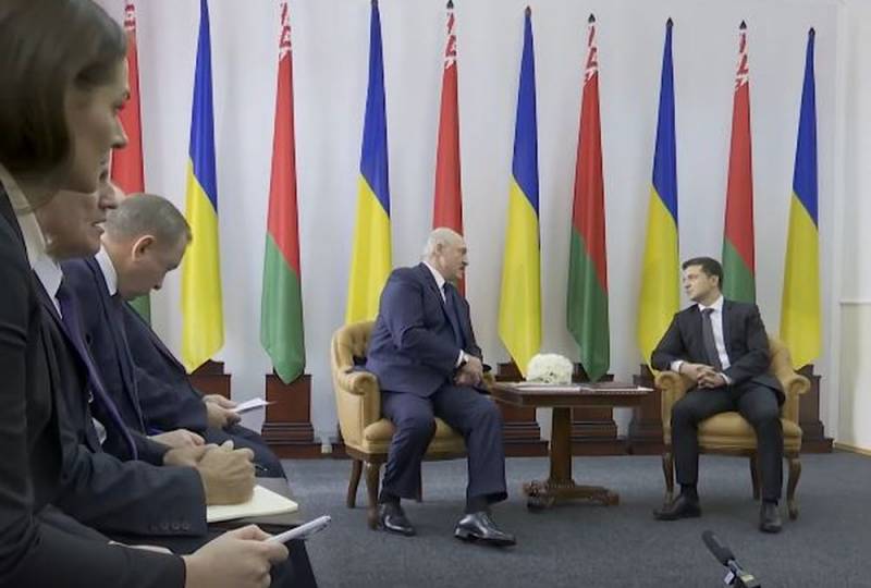 «Запасной аэродром»: Лукашенко неспроста заигрывает с Киевом Новости