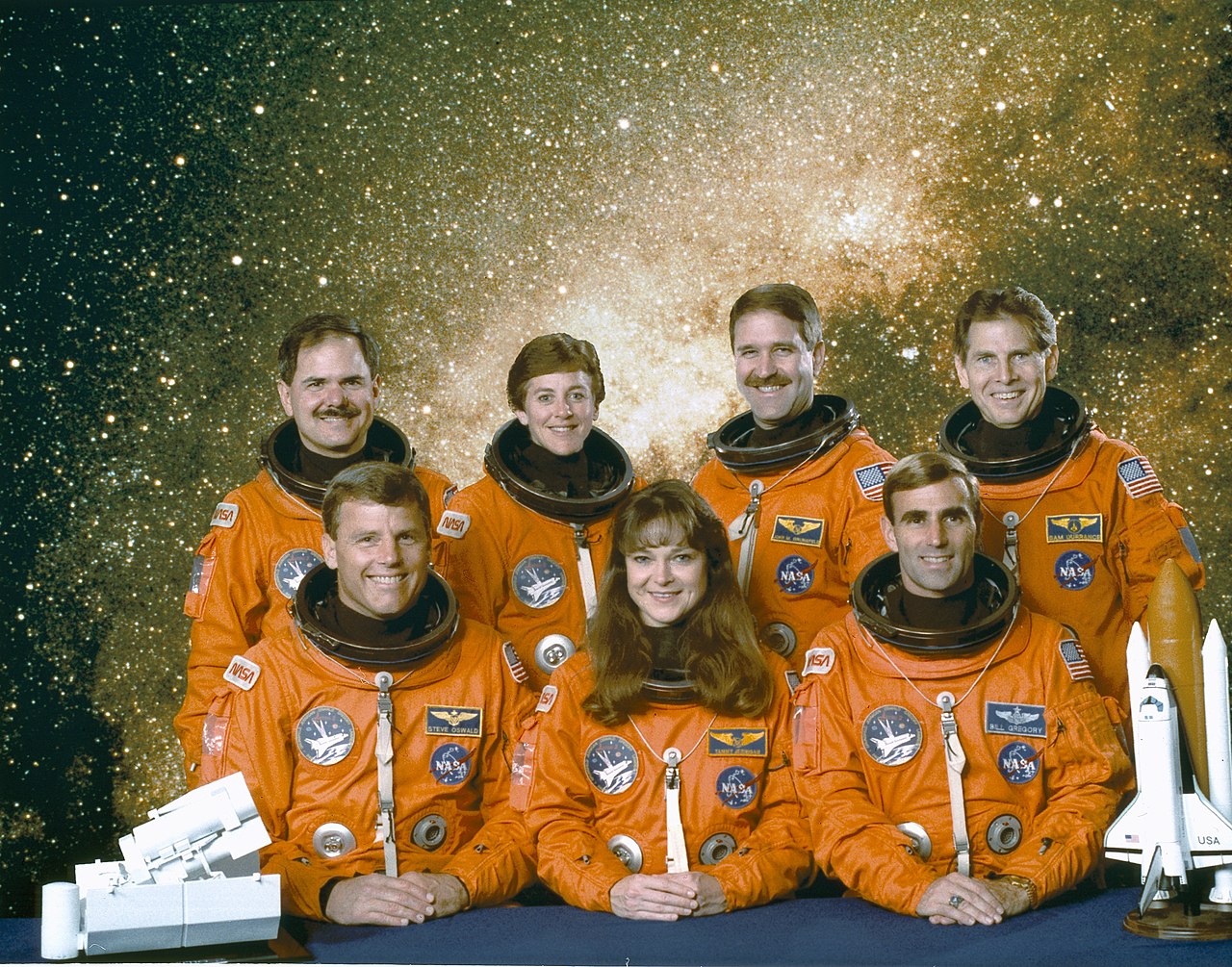 Sts-67 crew.jpg