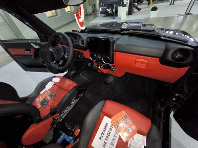 В Москве показали Niva G-Stile — это «Нива» в стиле Mercedes-AMG G 63