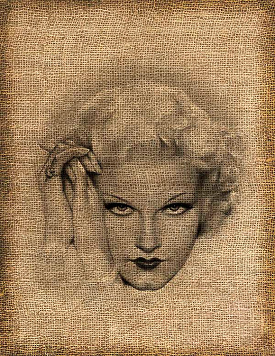 ВИНТАЖНЫЕ ДЕВУШКИ НА МЕШКОВИНЕ художество