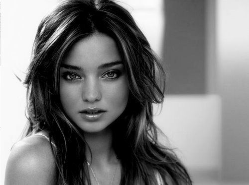 Мне 31 и я на днях сделала 4-ю пластическую операцию. Я боюсь стареть!