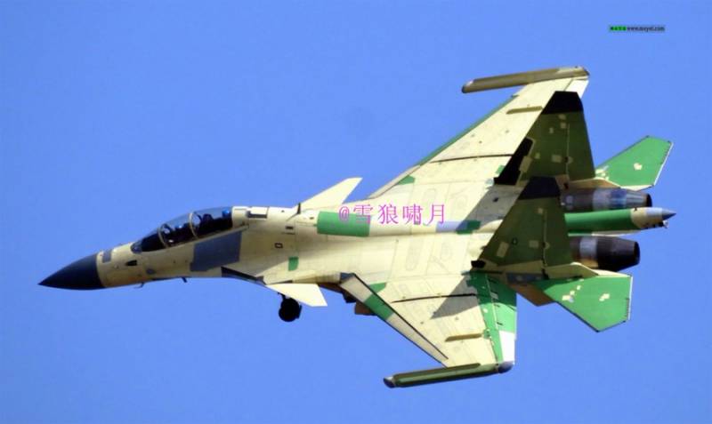 Самолет РЭБ Shenyang J-16D появился на публике ввс