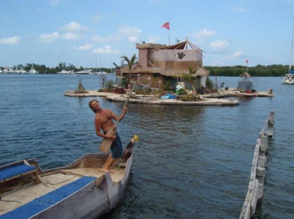 Искусственный остров из пластиковых бутылок Искусственный остров из пластиковых бутылок сделай сам