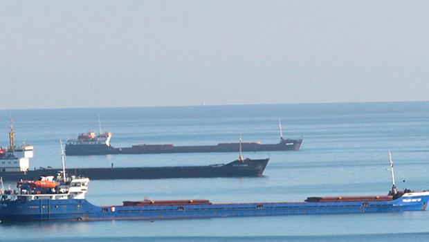 Анкара задержала более 20 российских судов в Чёрном море