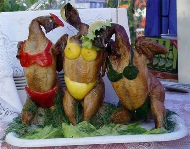 когда мужчина готовит еду 