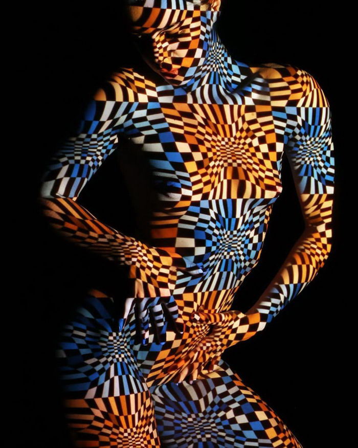 Женское тело и свет:  Очень красивые работы без грамма Фотошопа. 