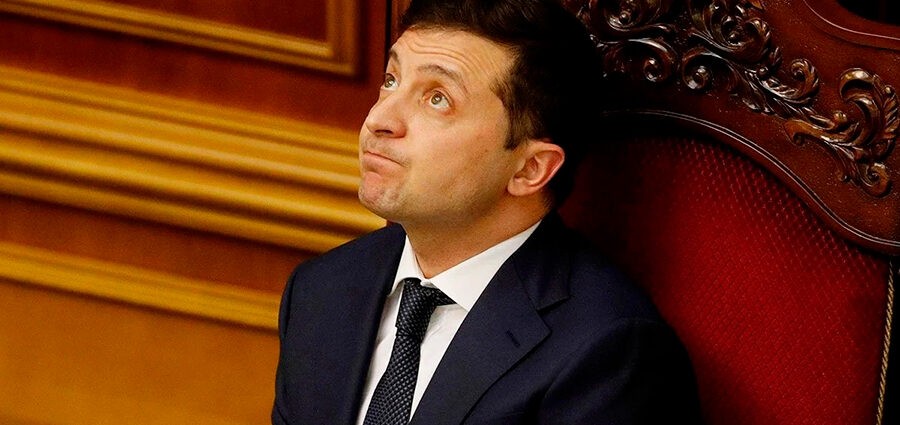 Юрист обвинил Зеленского в замене Конституции на «диктат» МВФ