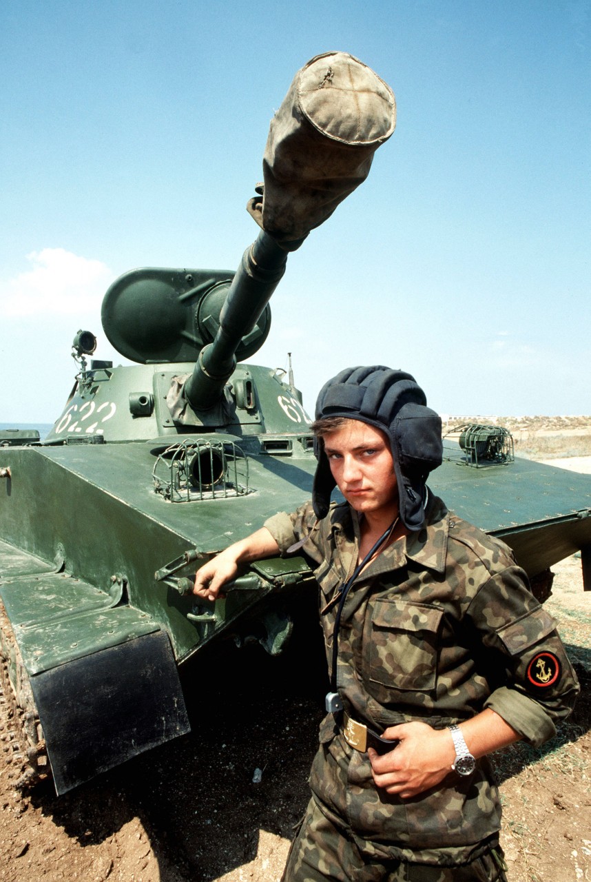 Картинка танкисты военные для детей, смешные про жару
