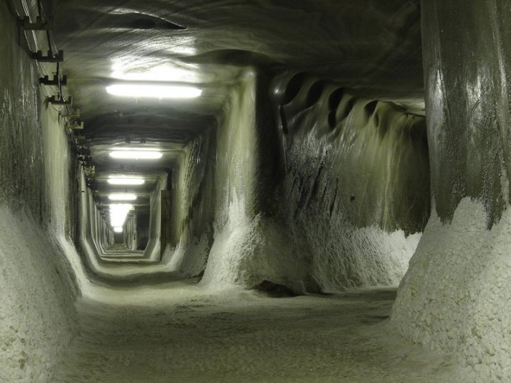 старинная соляная шахта в Румынии 