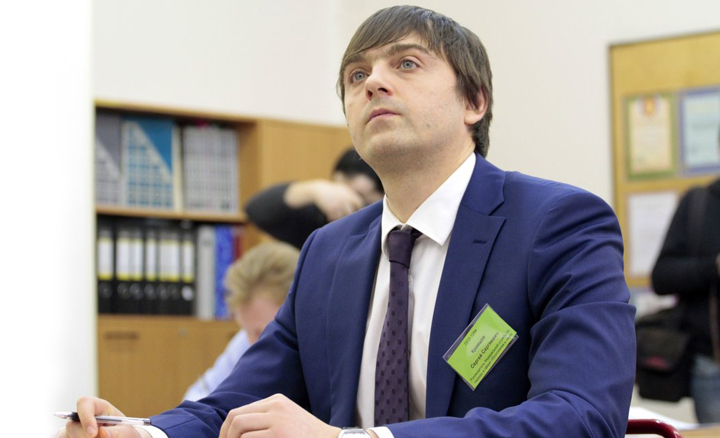 ЕГЭ придумали инопланетяне? Почему лучшие вузы не принимают по результатам тестирования ЕГЭ придумали инопланетяне? Почему лучшие вузы не принимают по результатам тестирования образования, единого, экзаменов, оценки, может, экзамена, государственного, очень, экзамен, поступить, качества, Кравцов, Сергей, отмены, просвещения, издевательством, сейчас, системе, знаний, пандемии