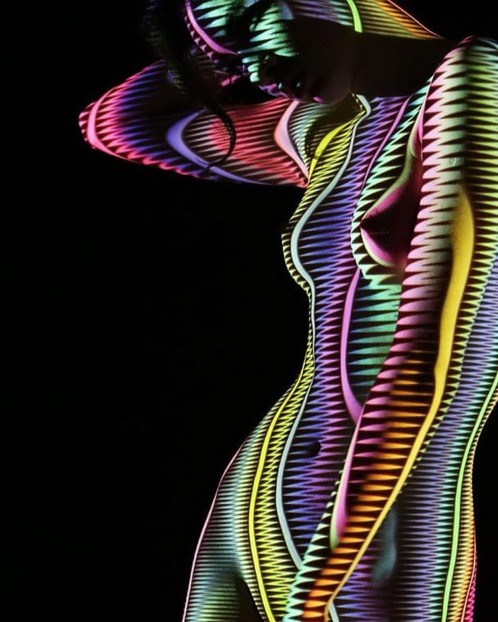 Женское тело и свет:  Очень красивые работы без грамма Фотошопа. 