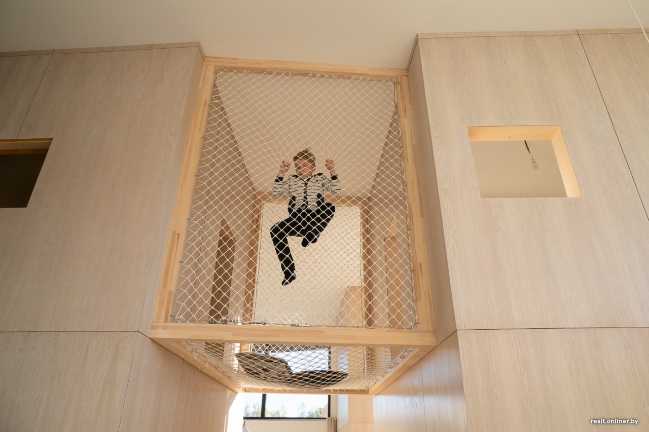 Помните семью из микродома на 16 «квадратах»? Посмотрите, какой удивительный коттедж она построила Помните семью из микродома на 16 «квадратах»? Посмотрите, какой удивительный коттедж она построила архитектура