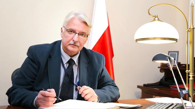 Глава МИД Польши: В «объятиях» НАТО Россия будет в безопасности