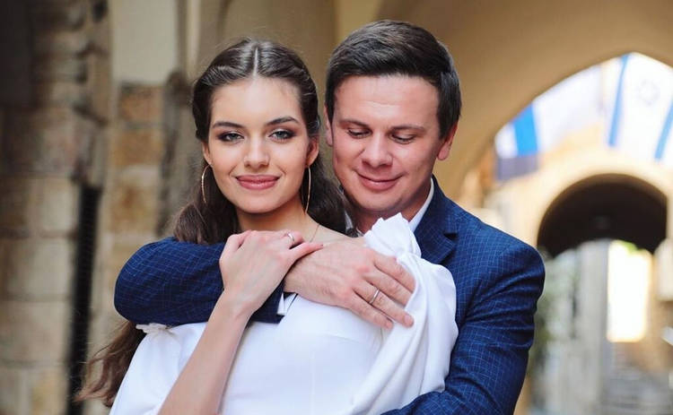 Ведущий Дмитрий Комаров женился на модели