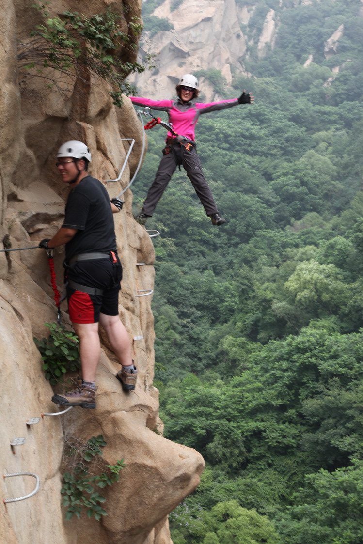 Via Ferrata - железная тропа - не дай бог кому-то на нее попасть! Via Ferrata - железная тропа - не дай бог кому-то на нее попасть!
