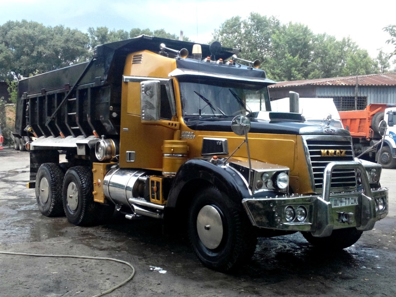 Тюнинг рабочего грузовика КрАЗ-256