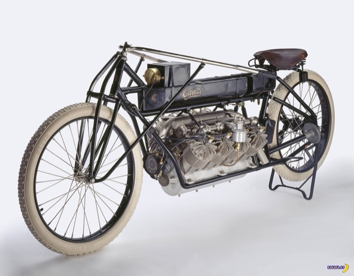 Мотоцикл Curtiss V-8 и его рекорд