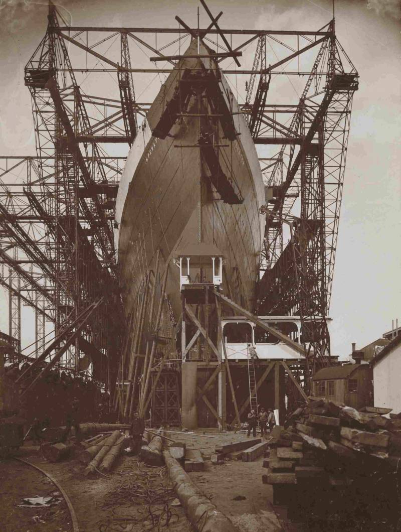 Борьба морских гигантов. Первый в своём классе Борьба морских гигантов. Первый в своём классе вмф