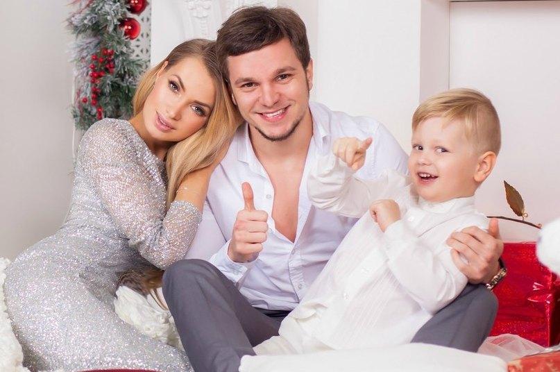 Cменила мошенника на уголовника: как сейчас выглядит и чем занимается Евгения Феофилактова из шоу «Дом 2» Евгения, после, проекте, Гусев, Феофилактова, только, Антона, отношения, всего, Антон, время, вместе, проекта, стала, замуж, парень, вышла, несколько, жизни, девушка