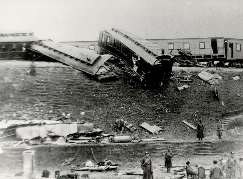 Бардак страшнее террористов. История крушения императорского поезда Бардак страшнее террористов. История крушения императорского поезда