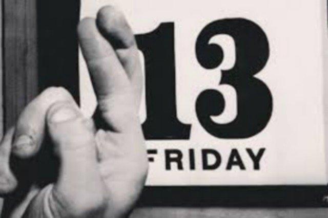 Мем про пятницу 13-е