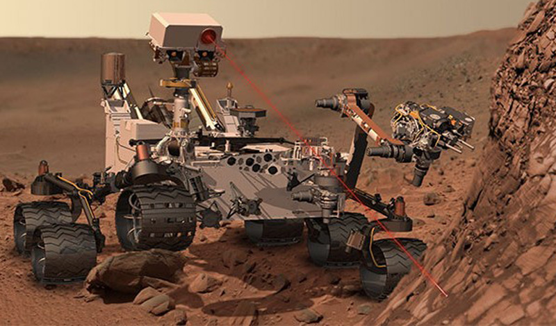 В настоящее время население Марса составляет семь роботов.