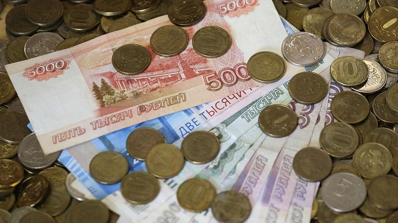 Владимир Путин утвердил повышение МРОТ до 13 890 рублей