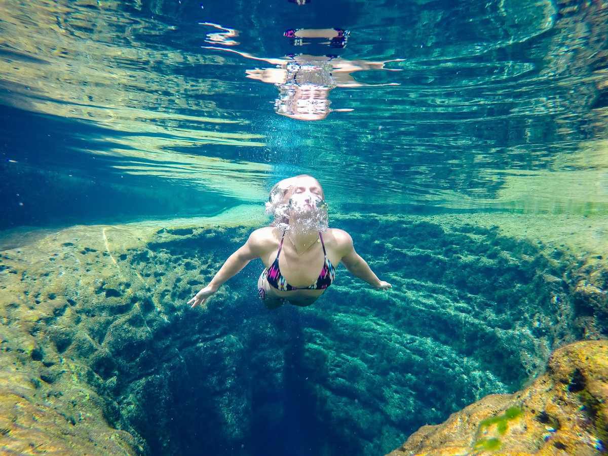 1. ������ ������, �������� �� ��������� ���� ������, ���������� ������, ������� ���������� �������� ����� ����� ������������. ����� �������, ��� ������ �� ���� ���� ��������� � ������ ����.-8