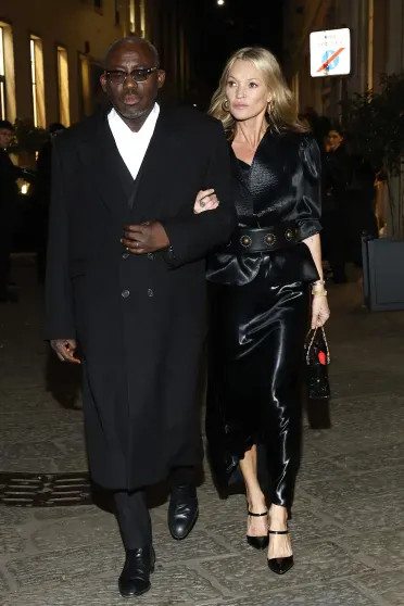 Деми Мур, Эмили Ратаковски, Кейт Мосс и девушка Марка Эйдельштейна (в микроюбке) посетили вечеринку Gucci Эннинфул, Милане, Эмили, показы, супермодель, Арина, Ратаковски, Соболенко, Gucci, после, КоэнЭдвард, пиджак, ГерциговаАлессандро, 33летняя, ГерциговаЕва, ГвасалияЕва, ВинтурДемна, МоссАнна, МоссЭдвард, КоэнНадя