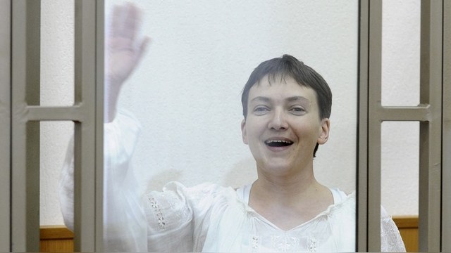 Вместо последнего слова Савченко показала суду непристойный жест