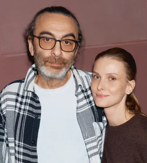 Светлана Иванова впервые за долгое время вышла в свет с мужем Джаником Файзиевым Файзиев, Светлана, Иванова, Джаник, актриса, фильма, режиссёром, вместе, Красько, съёмках, Олеся, которую, Ольга, родила, предыдущих, женатый, познакомился, Турецкого, гамбита, отношений