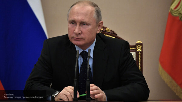 Почему Путин готов «пересмотреть» пенсионный возраст, налоги и даже конституцию, но не итоги приватизации новости,события